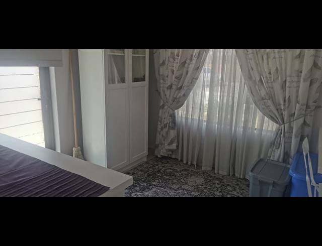 3 BEDROOM HOUSE FOR SALE IN NEWMARKET